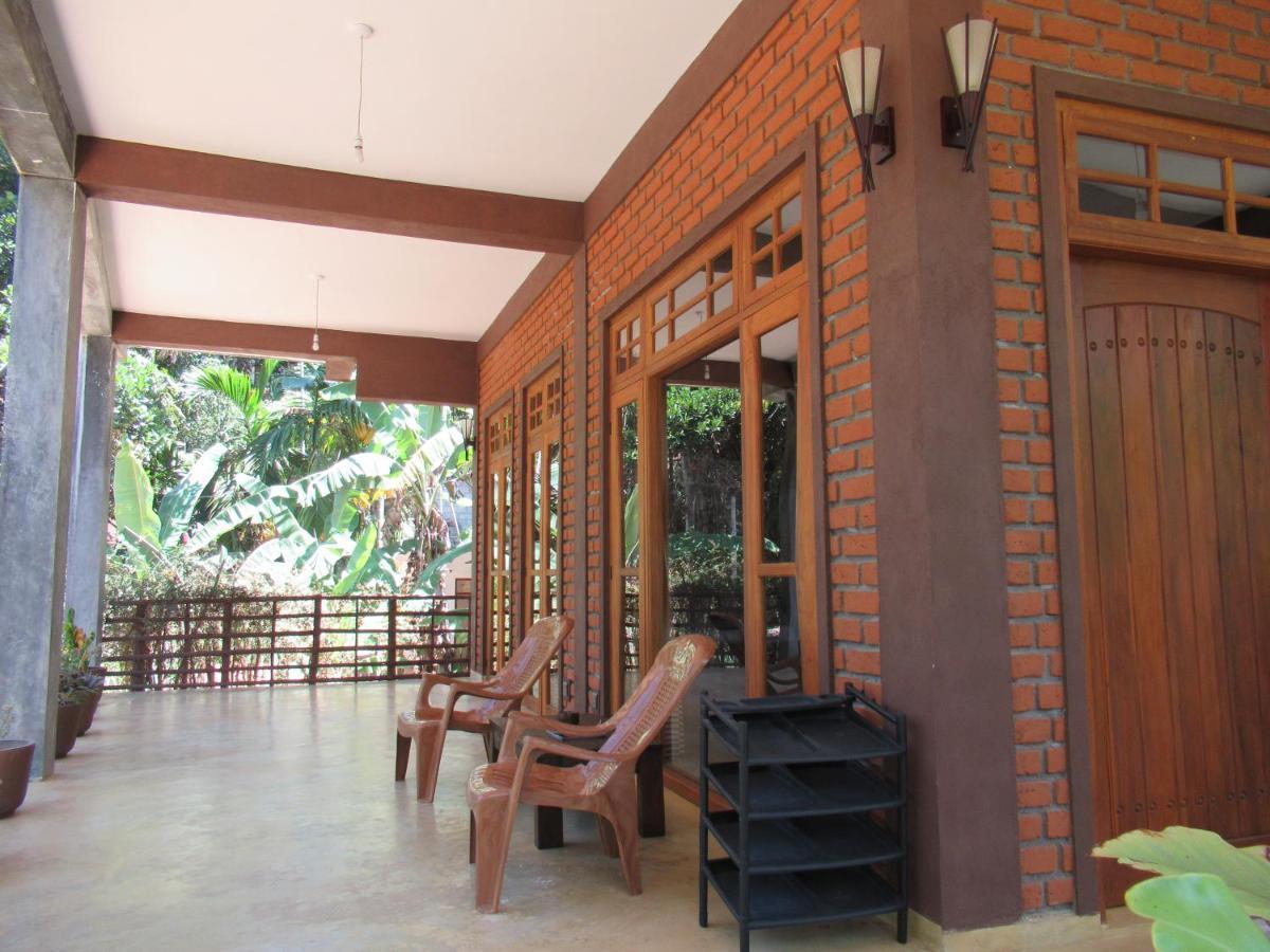 The Rezt Bed & Breakfast Ела Екстериор снимка